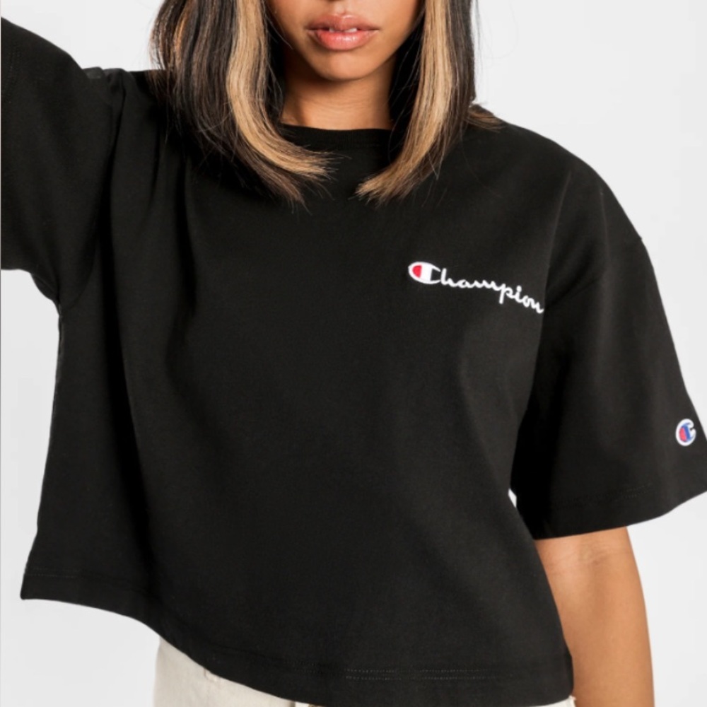 black champion reverse weave cropped tee